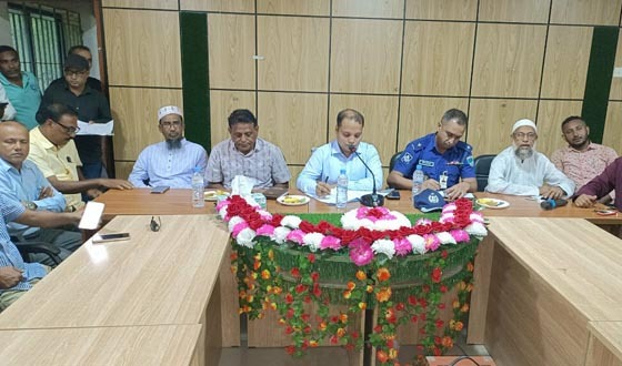 দেবহাটায় প্রশাসনের আয়োজনে দূর্গাপূজা স্বাড়ম্বরভাবে উদযাপনে প্রস্তুতি সভা