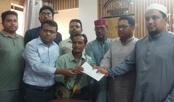 ভূমিহীন ভাইরাল তাজু ভাইয়ের পাশে উপজেলা প্রশাসন