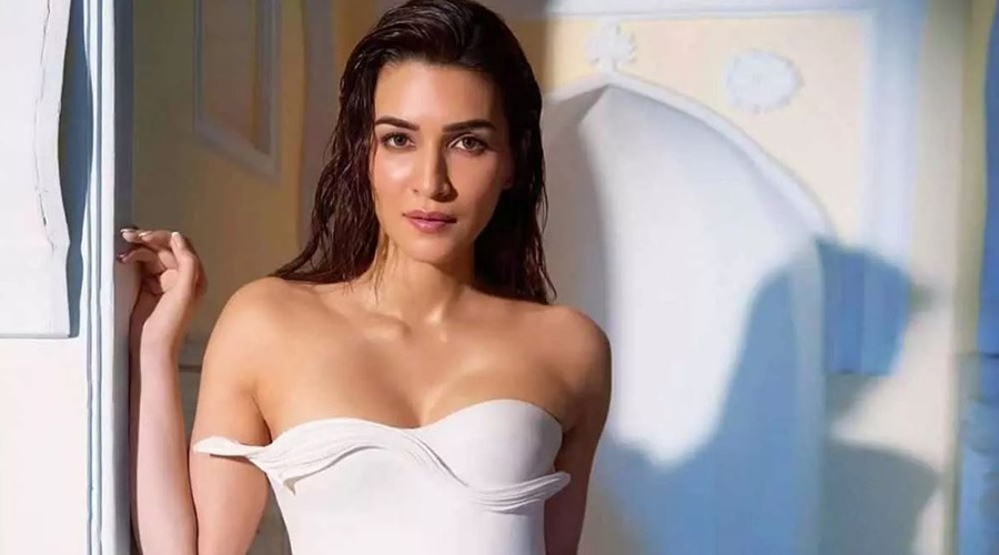 বিয়ের গুঞ্জন নিয়ে যা বললেন কৃতি শ্যানন