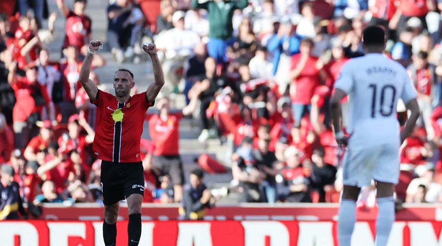 শেষ মিনিটের গোলে হারের মুখ দেখলো রিয়াল