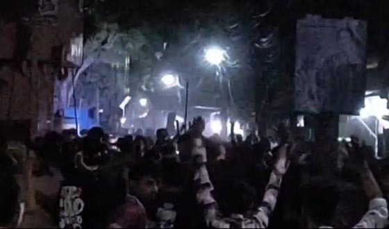 ভৈরবে টর্চ লাইট জ্বালিয়ে দুই পক্ষের সংঘর্ষ, আহত ৩০