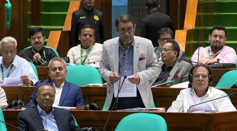 স্বাস্থ্যখাতে বড় উদ্যোগ, ১ লাখ কর্মী নিয়োগের ঘোষণা