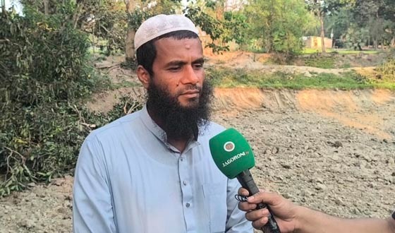 নোয়াখালীতে ফসলি জমির মাটি কেটে নেওয়ার অভিযোগ