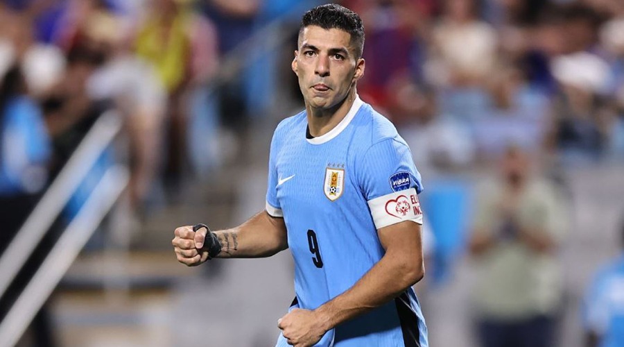 অবসর ভেঙে জাতীয় দলে ফিরতে চায় সুয়ারেজ