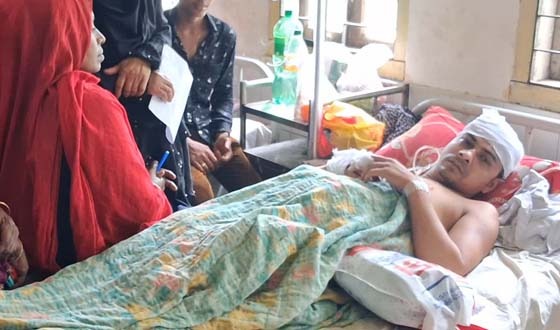 দুর্গাপুরে ঘুমন্ত স্বামী’কে কুপিয়ে জখম করল স্ত্রী