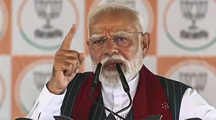 আমি ঝালমুড়ি খেলাম, আর ঝাল লাগল তৃণমূলের: মোদি