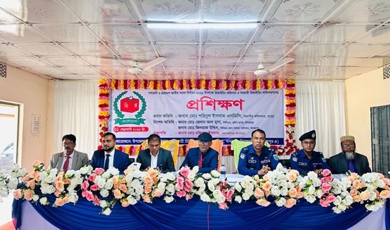 খানসামায় প্রিজাইডিং অফিসার ও সহকারী অফিসারদের প্রশিক্ষণ