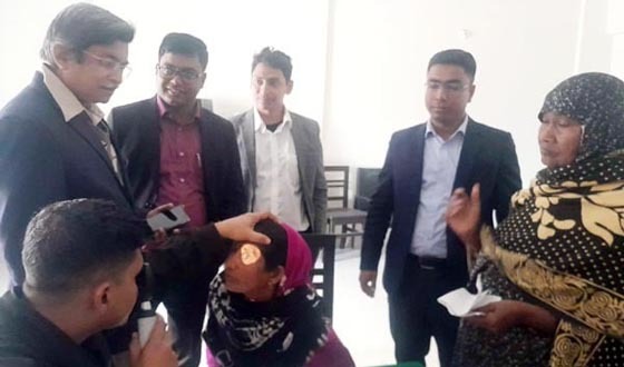দৌলতপুরে চক্ষু চিকিৎসা শিবির অনুষ্টিত