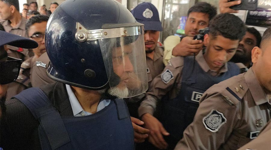 জামায়াত আমিরের এক্স অ্যাকাউন্ট হ্যাক: জামিন পেলেন বঙ্গভবনের সহকারী প্রোগ্রামার