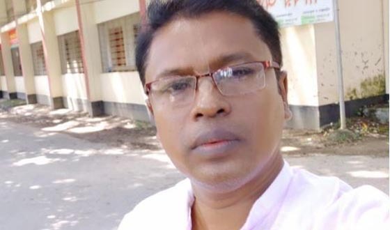 ঘুষের বিনিময়ে প্রশাসনিক কর্মকর্তার নির্বাচনী দায়িত্ব বদলের অভিযোগ