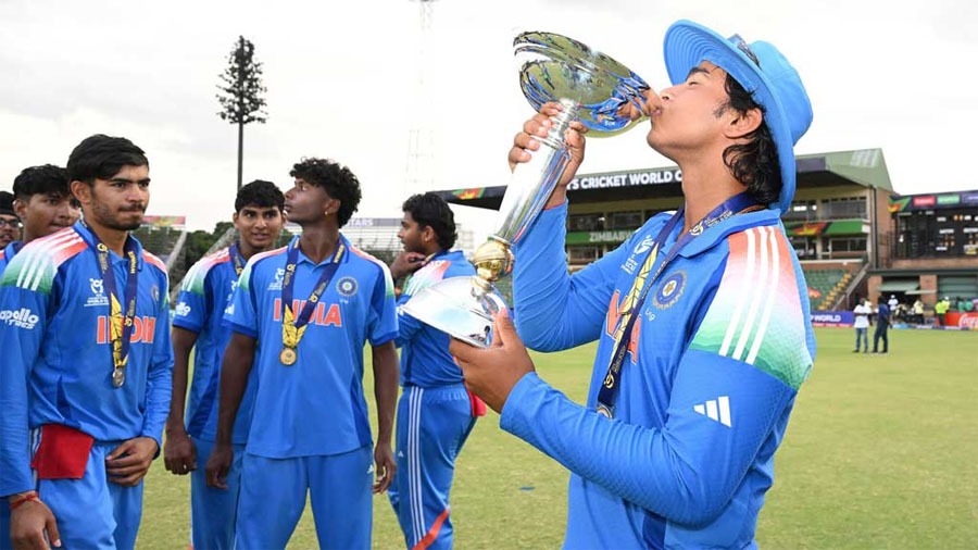 অনূর্ধ্ব-১৯ বিশ্বকাপ জয়ী ভারতীয় দল পেল ৭.৫ কোটি রুপি পুরস্কার