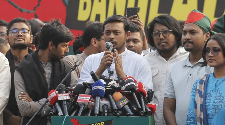 তারেক রহমান কাগুজে বাঘ: নাসিরুদ্দিন