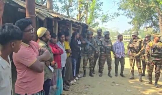 সাতকানিয়ায় ১১ রোহিঙ্গা আটক