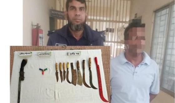 গজারিয়ায় নয়ন-পিয়াসের সোর্স গ্রেপ্তার, অস্ত্র ও ট্রলার উদ্ধার