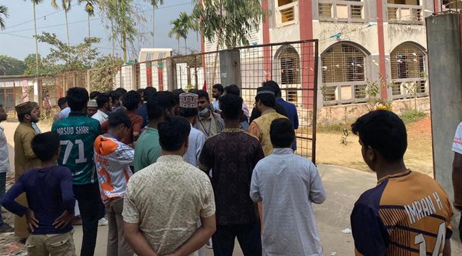 চট্টগ্রামে ধাওয়া-পাল্টা ধাওয়া, সমর্থক-পোলিং এজেন্টসহ আহত ৬