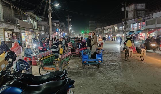 মা-মেয়ের মৃত্যুর পর আবারও ফুটপাত দখল