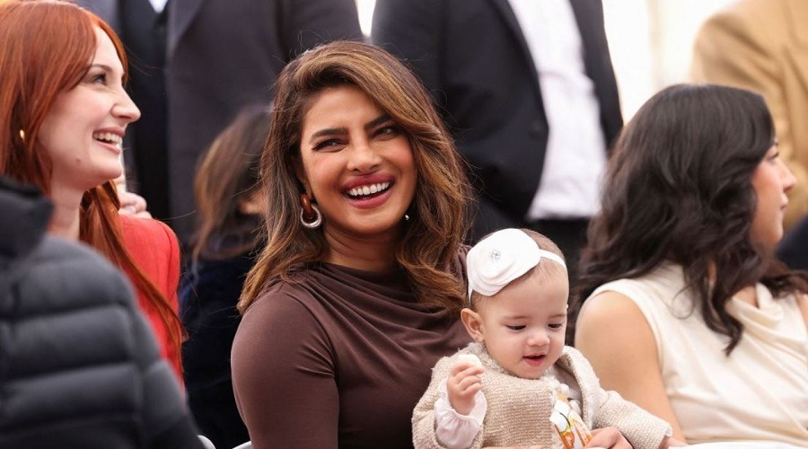 মেয়ের নিরাপত্তা নিয়ে দুশ্চিন্তায় প্রিয়াংকা