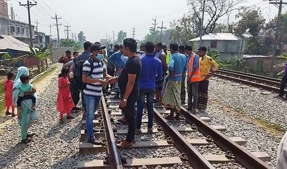 রংপুরে চলন্ত ট্রেনে কাটা পরে যুবকের মৃত্যু