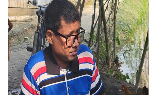 রেজাউলের ২৫ বছর পর নিজ গ্রামে ফেরায় বইছে ঈদের আনন্দ