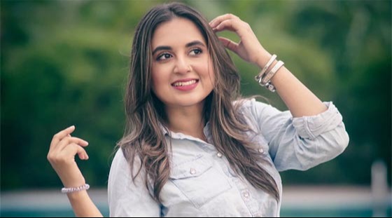 ব্রেন টিউমারে আক্রান্ত তানিয়া বৃষ্টি, দীর্ঘ অস্ত্রোপচারের পর নিবিড় পর্যবেক্ষণে