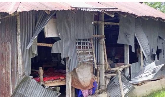 শৈলকুপায় সামাজিক বিরোধে বাড়ি ঘর ভাংচুর, আহত ১