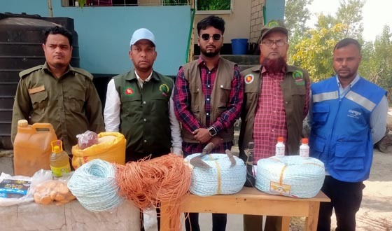 কয়রায় ১২ শ মিটার হরিণ ধরার ফাঁদ জব্দ