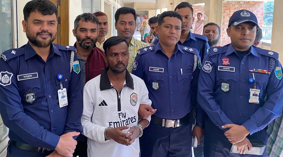 আলোচিত কন্টেন্ট ক্রিয়েটর হিরো আলম গ্রেপ্তার