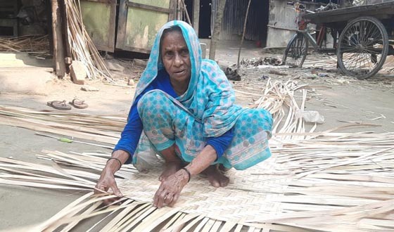 হারিয়ে যাওয়ার পথে বাঁশ ও বেতের তৈরি পণ্য