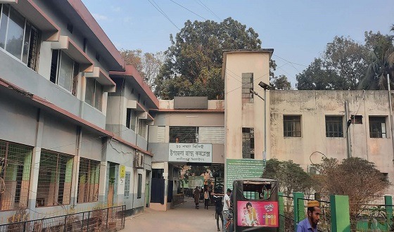 কালীগঞ্জ উপজেলা স্বাস্থ্যকমপ্লেক্স বরাদ্দের ২ লাখ টাকার ভ্যাকসিন কেনেনি