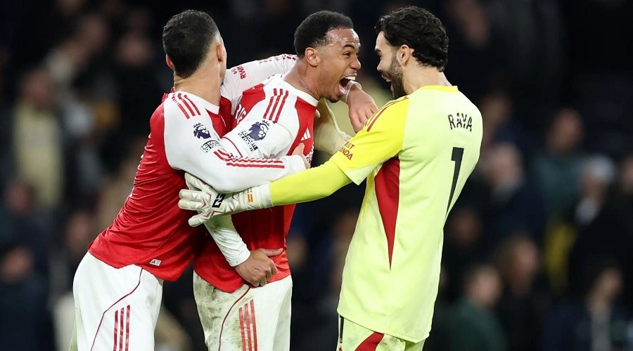 টটেনহামের সাথে দাপুটে জয় পেলো আর্সেনাল