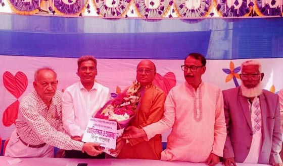 গফরগাঁওয়ে হিন্দু সম্প্রদায়ের সাথে এমপি বাচ্চুর মতবিনিময় সভা