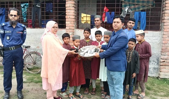 কেশবপুরে জাটকা ইলিশ বিক্রির দায়ে জরিমানা