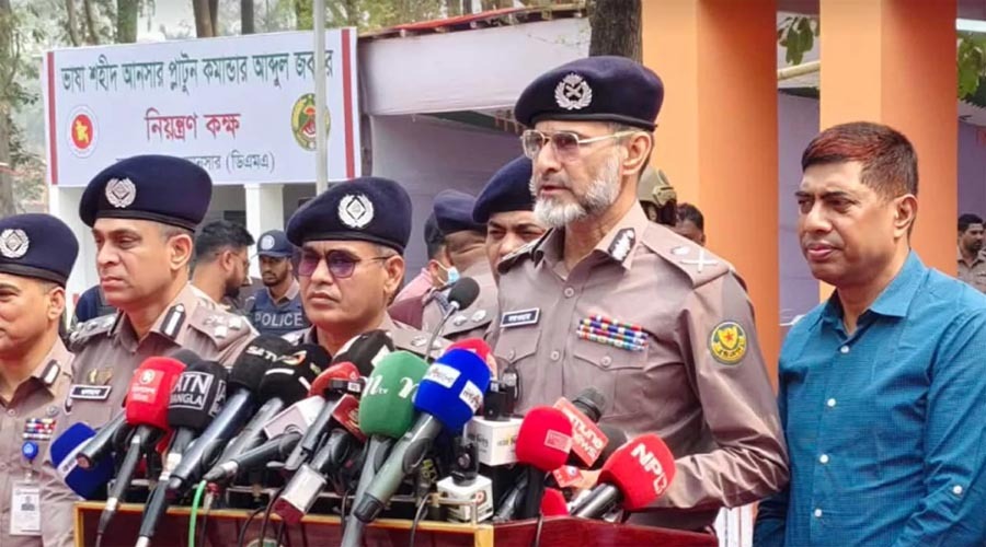 বইমেলায় বহুমাত্রিক নিরাপত্তা, ধারালো বস্তু ও দাহ্য পদার্থ বহনে নিষেধাজ্ঞা