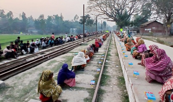 কুড়িগ্রামে একটি ভালো কাজের বিনিময়ে ফ্রিতে মিলছে ইফতার