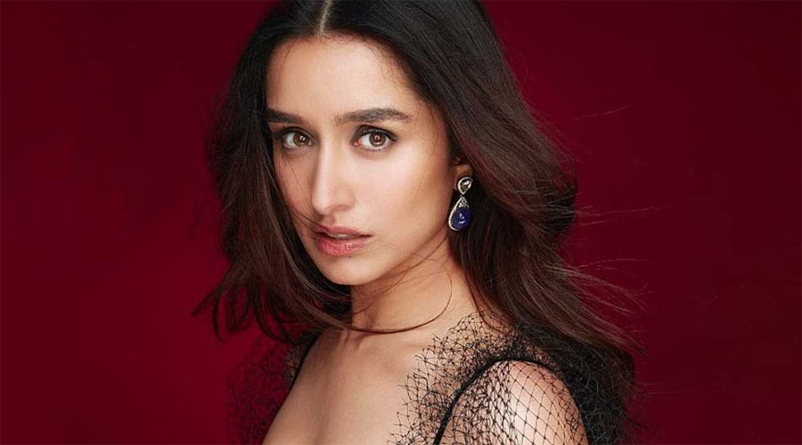 নিজস্ব বাড়ি থাকলেও ভাড়া বাড়িতে শ্রদ্ধা, জানুন কারণ