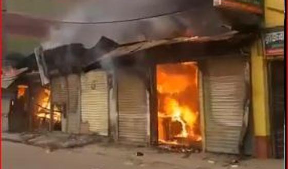 চৌমুহনীতে অগ্নিকান্ডে ৮টি দোকান পুড়ে ভস্মিভূত