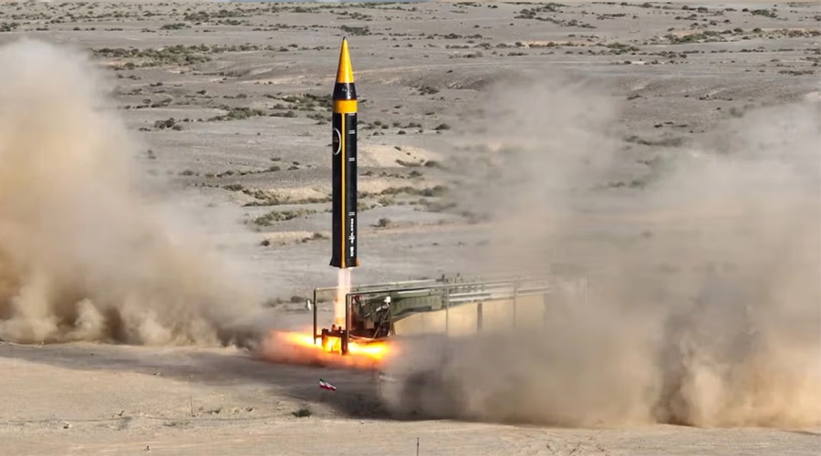 মধ্যপ্রাচ্যে মার্কিন স্থাপনায় ইরানের ক্ষেপণাস্ত্র হামলা, নিহত ১