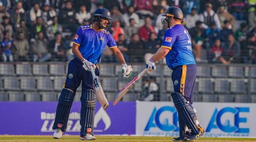 ঢাকাকে উড়িয়ে ১০ উইকেটে জয় পেলো চট্টগ্রাম