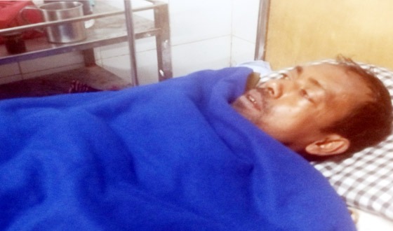 নড়াইলে ইজিবাইক চালককে কুপিয়ে ও পিটিয়ে হত্যাচেষ্টার অভিযোগ