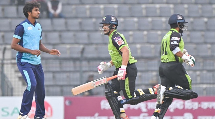 এখনো প্লে-অফের আশা দেখছে নোয়াখালী