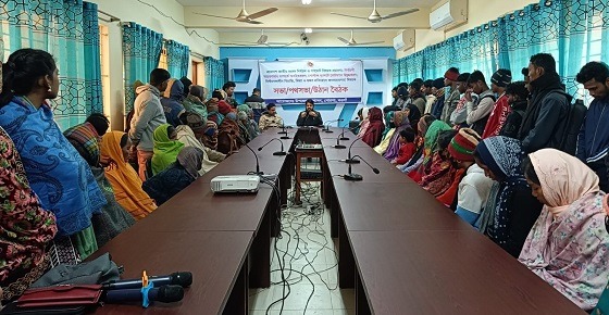 পোরশায় গণভোট নিয়ে জনসচেতনতা বিষয়ক বৈঠক