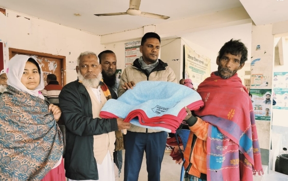 কাপাসিয়ায় হতদরিদ্রদের কম্বল বিতরণ