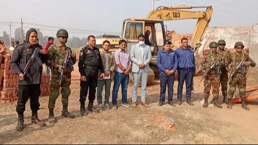 সৈয়দপুরে ইট ভাটায় অভিযান জরিমানা আদায়