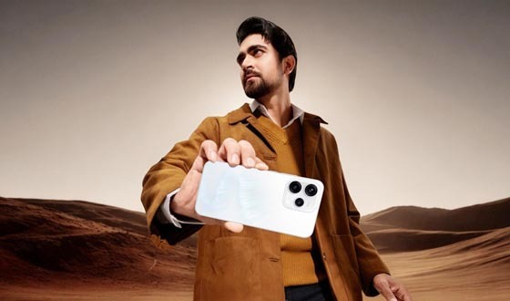 "ড্যান্সিং অরোরা" ডিজাইনে অপো রেনো ১৫ সিরিজ ফাইভজি