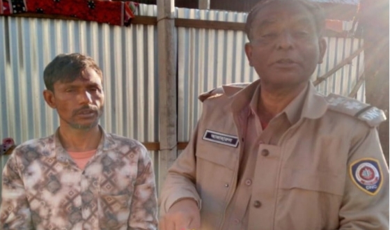 ভূরুঙ্গামারীতে ইয়াবা বিক্রেতা  আটক