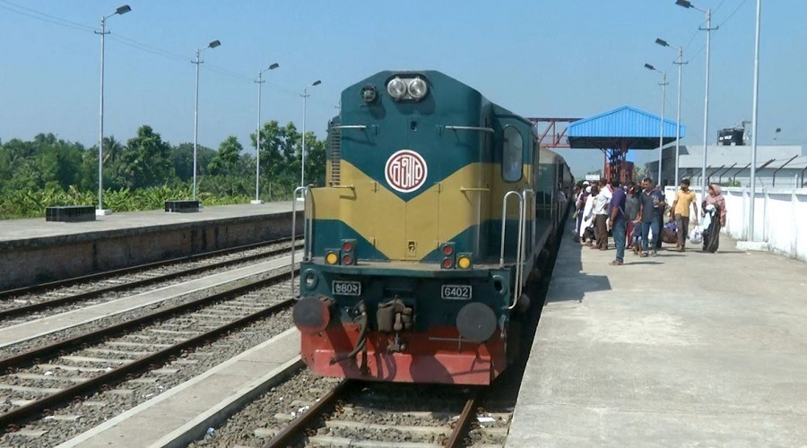ঢাকা-চট্টগ্রাম রেলপথে চাহিদা থাকলেও ক্রমগত কমছে পণ্যবাহী ট্রেনের সংখ্যা