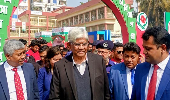 দেশের বর্তমান অর্থনৈতিক অবস্থা ভঙ্গুর নেই: অর্থ উপদেষ্টা