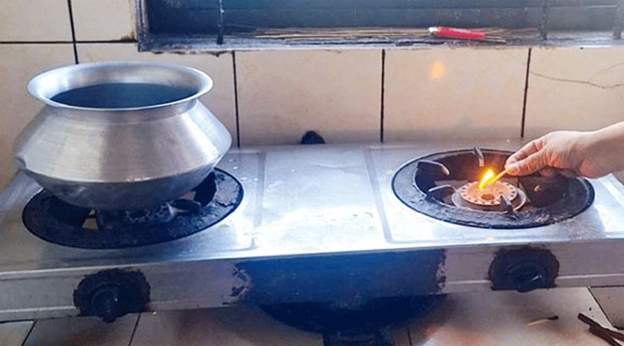 দুপুর থেকে ৫ ঘণ্টা গ্যাস বন্ধ যে এলাকায়