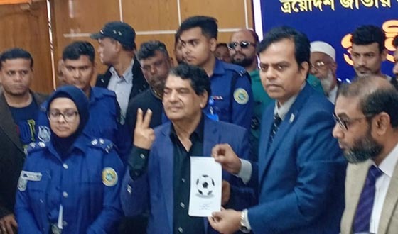 বিএনপির স্বতন্ত্র প্রার্থী পেলেন ফুটবল প্রতীক