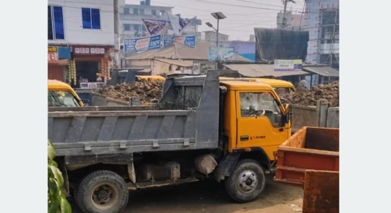 কাপাসিয়ায়  এসকাভেটরসহ সরঞ্জাম জব্দ, আটক ২২